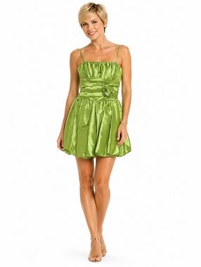 Star Box Green Dress